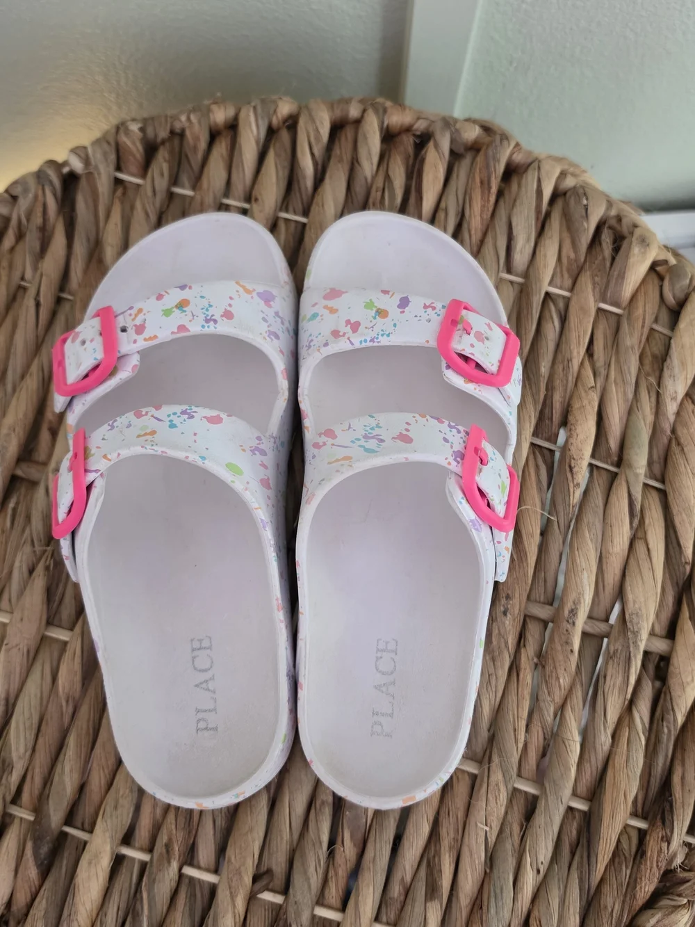 Children's Place White Paint-Splash Sandals Size 2 Kids